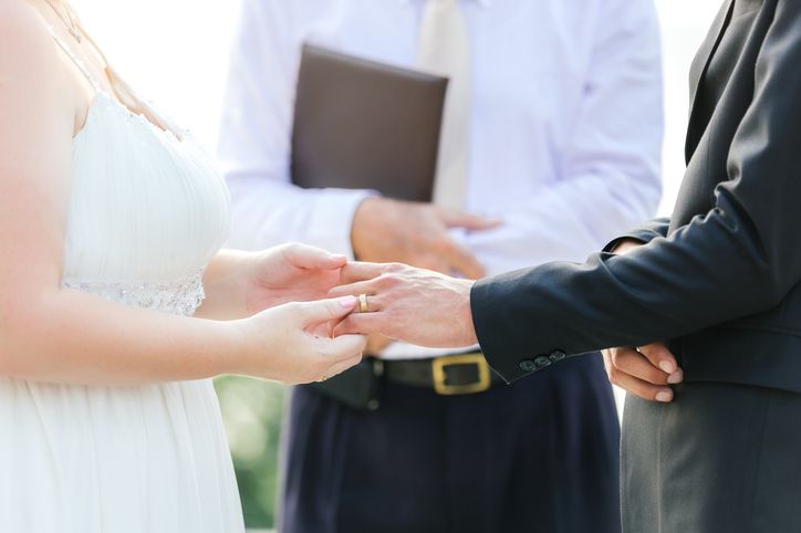 Find a good wedding officiant in Montreal, Quebec – The perfect choice for you!